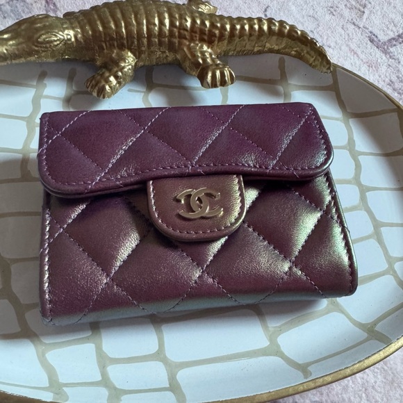 Chanel Iridescent Lambskin Quilted Flap Card Holder - Picture 1 of 11